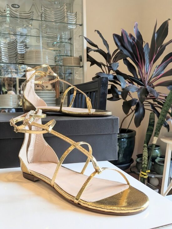 DARK GOLD FLAT GLADIATOR SANDAL 8 1/2 B NEVER WORN EXQUISITE!